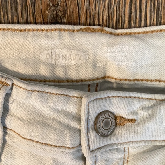 Old Navy jeans Woman’s 8 stonewashed bleached waistband Rockstar jean 90s party - Picture 6 of 10